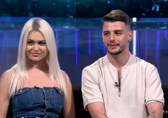 Danny Boy și noua iubită, prima apariție de când sunt un cuplu! S-au mutat deja împreună, iar partenera lui îl știa (…)
