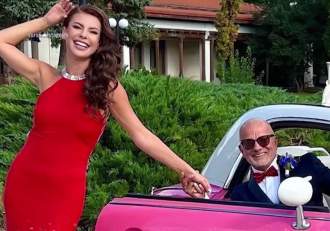 Natalia Barbu sărbătorește nunta de fildeș! Cântăreața și milionarul Nicolae Sota s-au căsătorit la malul mării, în (…)