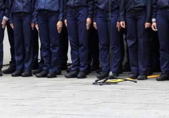 Școlile de poliție din România impun reguli stricte pentru admitere! Extensiile de unghii sunt interzise