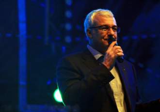 Cătălin Crișan și iubita lui s-au împăcat! Cum îl descrie Camelia pe artist: „Sper să rămânem toată viața împreună”