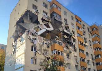 Oamenii din Rahova care au rămas fără casă în urma exploziei, revoltați, după ce au aflat că vor locui cu chirie. O (…)