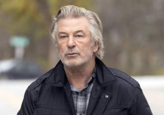 Alec Baldwin a intrat cu mașina într-un copac. Actorul era însoțit de fratele său când a făcut accident