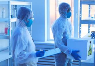 Alertă medicală! Stratus, noua variantă Covid, are un simptom are afectează dinții
