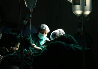 O tânără credea că are viroză, dar a fost șocată când a aflat că s-a infectat cu un virus mortal! Ce simptome a avut