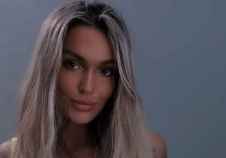 Ella, reacție tranșantă către cei care o jignesc și umilesc pe internet: „Acesta este un mesaj pentru femei!”