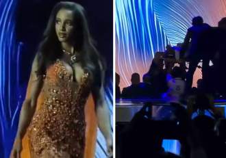 Miss Jamaica, transportată la spital! A căzut în timp ce defila pe podiumul concursului Miss Universe | VIDEO