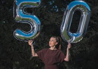 Cât de bine arată Andreea Voica, fiica Nicoletei Voica. Artista de muzică populară a împlinit 50 de ani: 