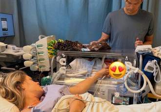 O vedetă TV se confruntă cu probleme grave, după ce a născut: „Cea mai traumatizantă experiență”