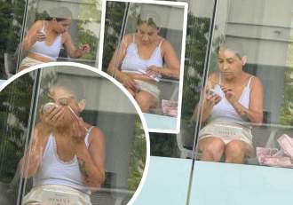 Când n-ai loc la salon, improvizezi! Prințesa de Aur s-a machiat în văzul tuturor! Imagini rare cu manelista înainte (…)
