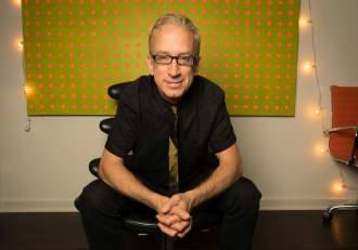 Imagini deplorabile cu un actor celebru! Prăbușit pe stradă, fără nicio reacție, din cauza unei supradoze de droguri