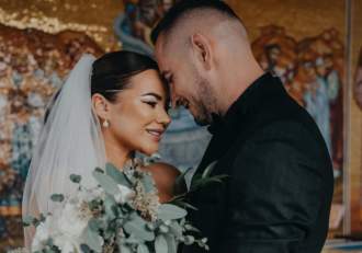 Carmen de la Sălciua sărbătorește 3 ani de când s-a căsătorit cu alesul inimii ei. Mesajul emoționant pe care l-a (…)