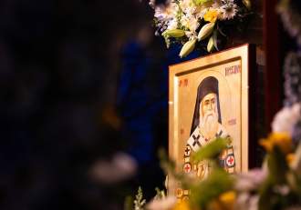 De ce este Sfântul Nectarie „vindecătorul de cancer”? Cine a fost Nectarie Taumaturgul din Eghina