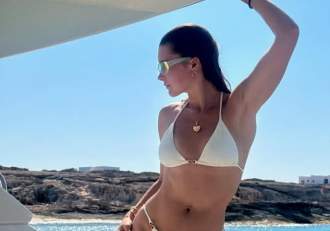 Artistă celebră, jefuită în timp ce dormea, în vacanța din Saint-Tropez! Tânăra, care are peste un milion de (…)