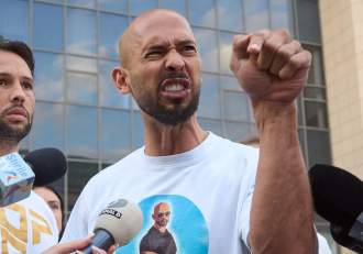 Andrew Tate, acuzat de fosta iubită că a depus o plângere falsă împotriva ei! Ar rămas blocată în Dubai din cauza lui