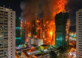 Imaginile dezastrului după incendiul cu 128 de morți. Oamenii fac acuzații grave