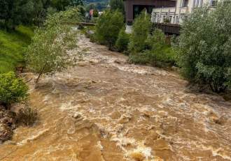 Pericol de inundații în România! Hidrologii au emis cod galben de viituri pe râuri din 18 județe