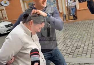 Ea este femeia din Timișoara care și-a înjunghiat fiica de 10 ani! Ce a declarat după gestul revoltător