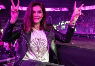 Cum arată piciorul Alinei Pușcaș după ce a fost injectată cu peste 20 de ace: ”Voi face vânătăi”