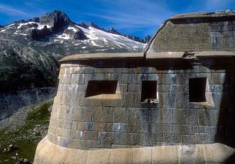 Elveția are peste 370 de mii de buncăre antiatomice! Pot adăposti toți cetățenii! Cum sunt echipate