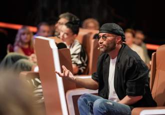 Mamă și fiică intră în competiție directă pe scena The Ticket