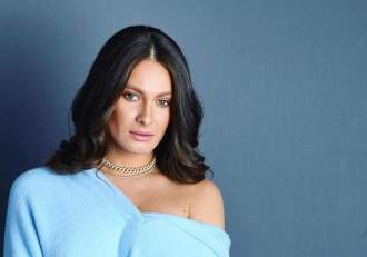 Raluka, uimită de cafeaua primită în aeroportul din Los Angeles. Ce i s-a întâmplat cântăreței: „Să văd dacă mor”