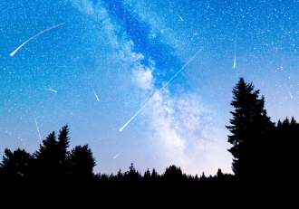 Geminide 2025. Când poate fi urmărită cea mai spectaculoasă ploaie de stele din an
