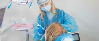 Intervențiile stomatologice cu anestezie generală ar putea fi mutate în spitalele publice