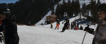 Cât costă acum o cartelă pentru întreg sezonul de SCHI în Poiana Braşov, în comparație cu anul trecut. În unele (…)