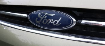 Producătorii auto occidentali luptă pentru supraviețuire. Acord istoric între Ford și Renault