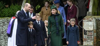 Prințul William vrea să-i lase fără titluri regale pe Harry și Meghan, folosindu-l pe Prințul Andrew ca model