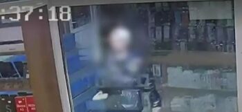 Nici hoț nu știe să fie! Un tânăr s-a lăudat pe TikTok că a spart un magazin de telefoane și a fost prins