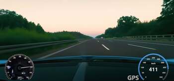 Cuplu arestat pe o autostradă din Germania după ce a fost surprins făcând sex în timp ce maşina rula cu 140 km/h