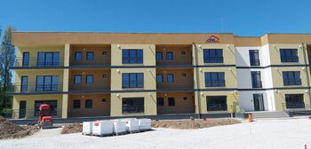 În comuna Borș au fost recepționate 24 de apartamente ANL. Locuințele vor fi închiriate tinerilor până în 35 de ani