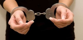 Femeie reținută după ce ar fi înșelat doi bătrâni din București și Ilfov cu aproape 15.000 de lei