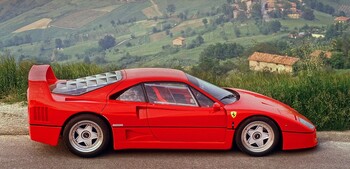 Un fermier s-a dus la un dealer auto să-i vândă un Ferrari F40 pentru o sumă de bani şi un SUV banal la schimb. Cea (…)