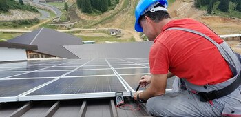Noi reguli pentru cei care vor să-și instaleze fotovoltaice