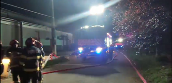 Incendiu la hala unei fabrici de ARME din localitatea Cugir: Nu au fost raportate victime