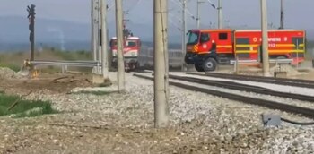 Incendiu la un vagon de călători, într-o gară din Prahova. 40 de persoane s-au evacuat din tren