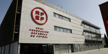 Nu vrem să stârnim nicio polemică în cazul lui Yamal, spune preşedintele Federaţiei spaniole