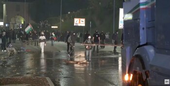 Ciocniri între poliţie şi manifestanţii pro-palestinieni la Udine, unde se desfăşoară meciul Italia-Israel