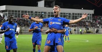 Întăriri la FCSB: Când va putea conta campioana pe un nou mijlocaș