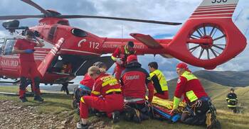ULTIMĂ ORĂ: Patru morţi într-un accident cumplit, în Argeș. O mașină s-a răsturnat în prăpastie