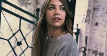 O tânără ucraineancă dată dispărută a fost găsită în casa unui român. Ce făcea acolo, de fapt