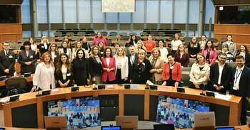 Gabriela Firea: Solicitări concrete din partea româncelor la adresa Comisiei Europene, pentru prevenirea și (…)