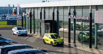 Proiectul BYD avansează la Oradea: mașini în stoc, test drive-uri și prima livrare realizată!