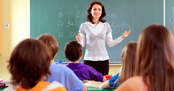 Profesorii vor primi salarii mai mici! Decizia Guvernului României îi va înfuria