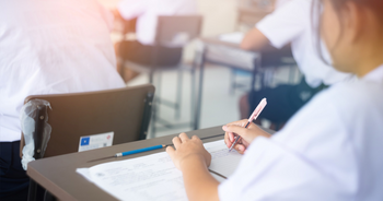O parte din profesori nu o să mai prindă loc la catedră. Explicația ministrului