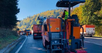 Circulația se desfășoară pe o bandă în Comarnic din cauza unor lucrări: cât timp este restricționat traficul