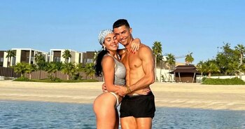Cristiano Ronaldo, în vacanță pe yacht, în timp ce coechipierii îl înmormântau pe Diogo Jota. Cum a fost surprins (…)