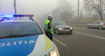 (VIDEO) Recomandări esențiale pentru șoferi: cum circulăm în siguranță pe timp de ceață